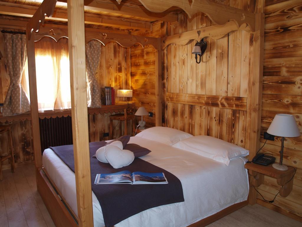 Letterario Collomb Hotel